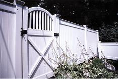 PVC Estate Gate Privacy With Spindle